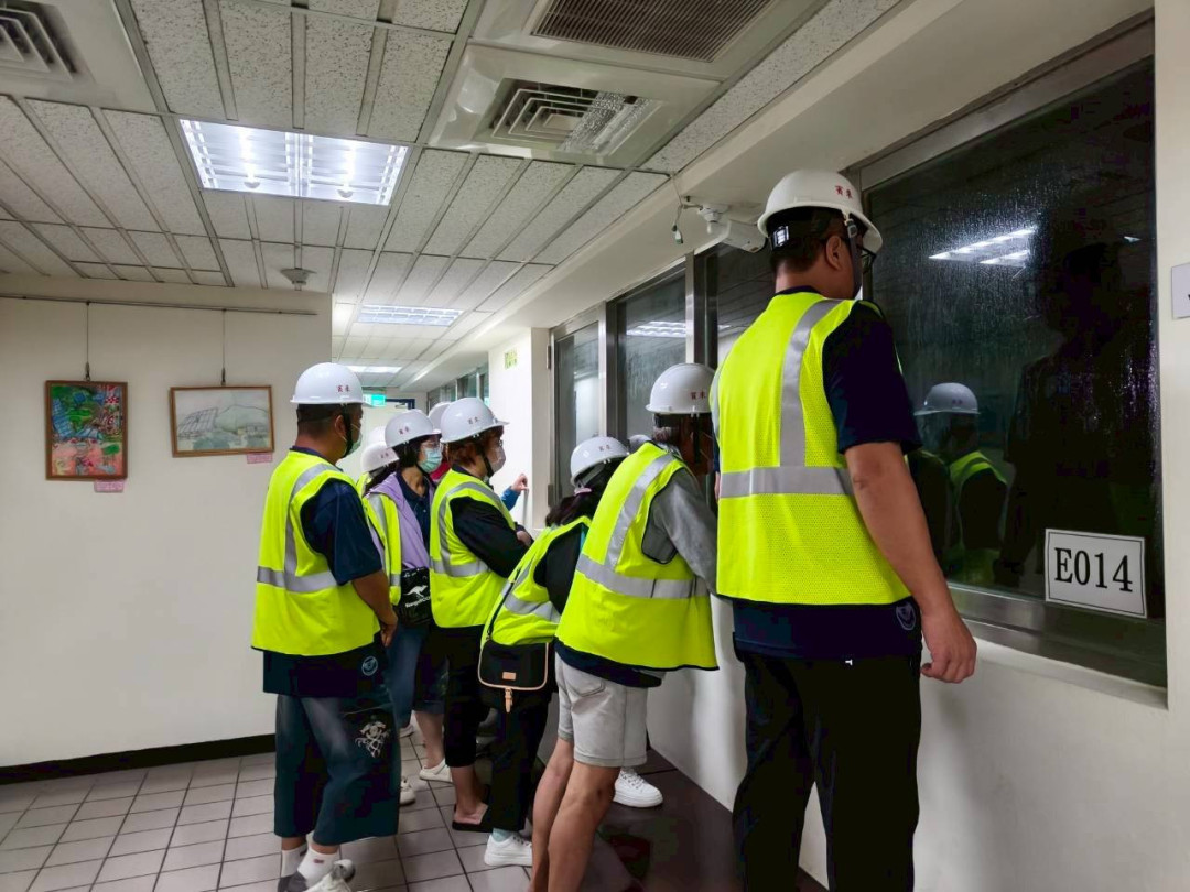 廠區導覽解說－6F參觀走道