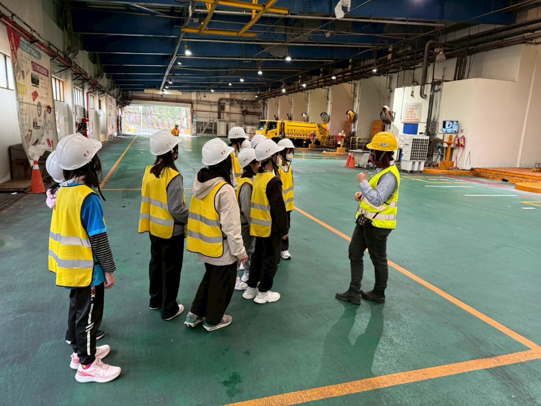 廠區導覽-垃圾傾卸平台